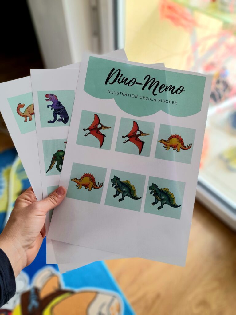 Spiel Dinosaurier Formen für Kindergarten und Kita